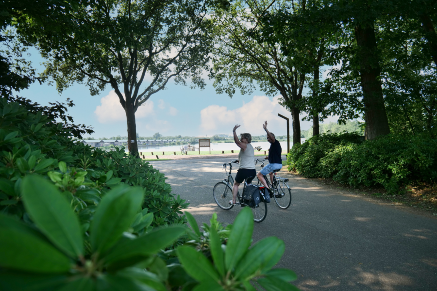 Fietsen van het park